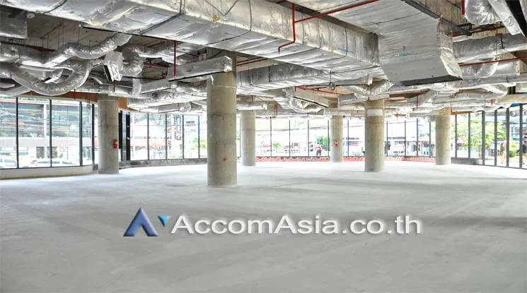 unit Office space For Rent in Ratchadaphisek, Bangkok  near MRT Phetchaburi (AA11976)